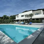 Tanca 3*